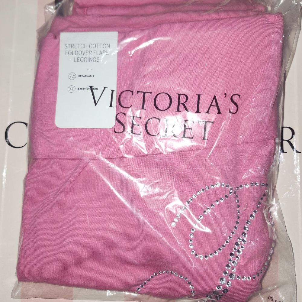 VS PINK Carmine Rose Bling Foldover Flare Leggings Size Medium NWT - Picture 10 of 10